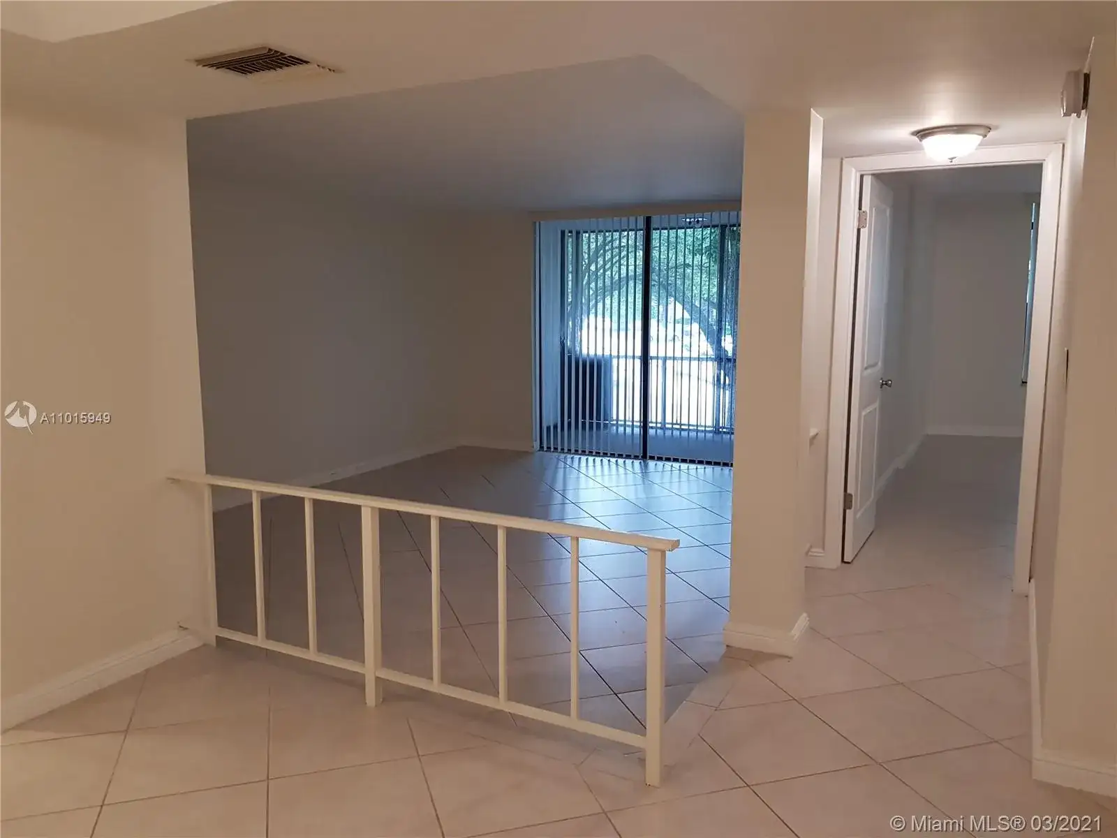 3730 Inverrary Dr # 2N, Lauderhill FL 33319 photo 2