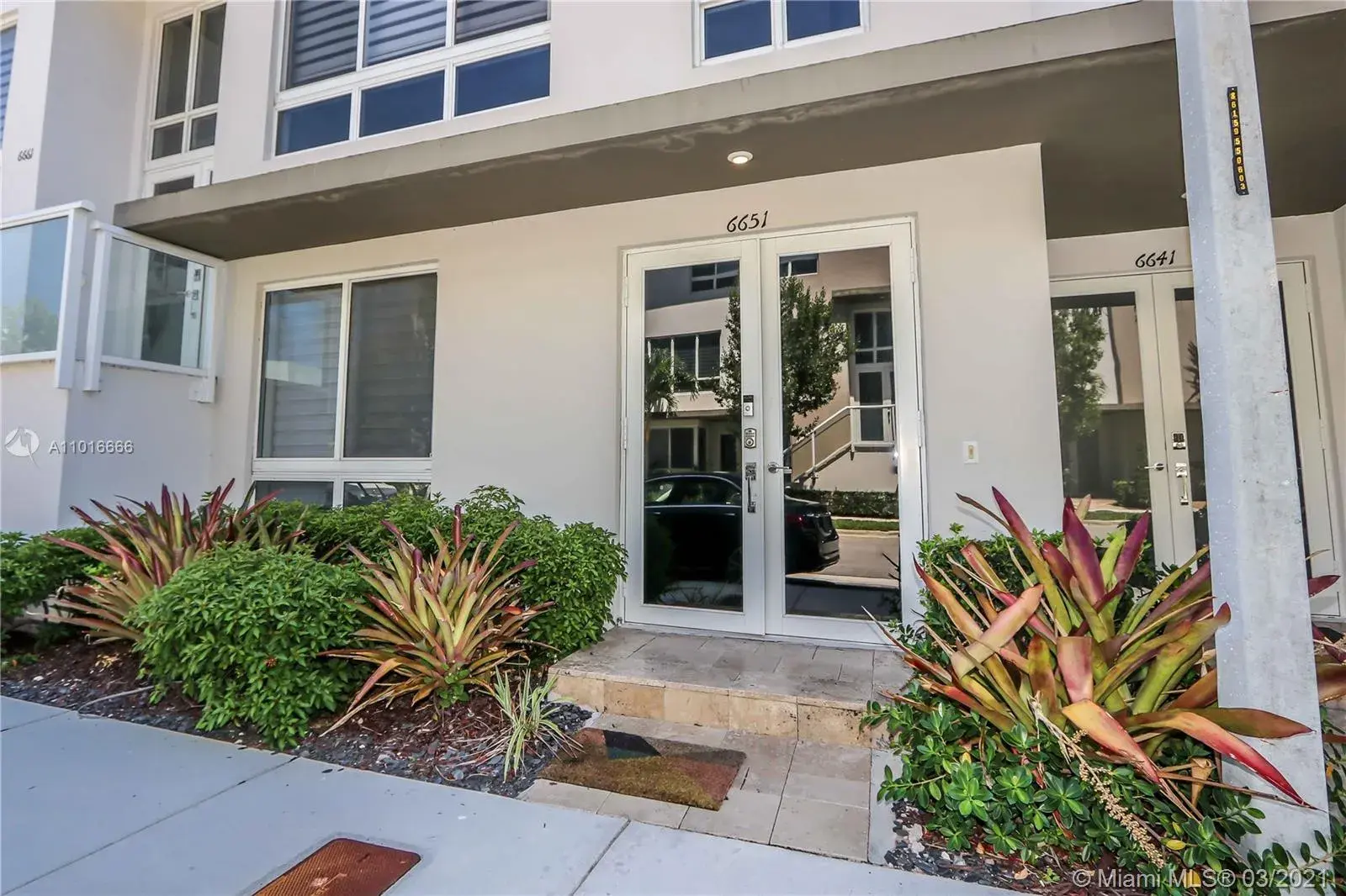 6651 NW 105th Ct # 6651, Doral FL 33178