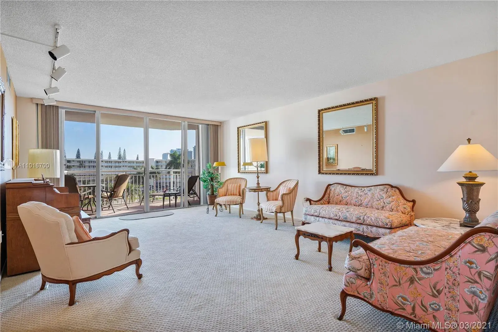 18041 Biscayne blvd # 4, Aventura FL 33160