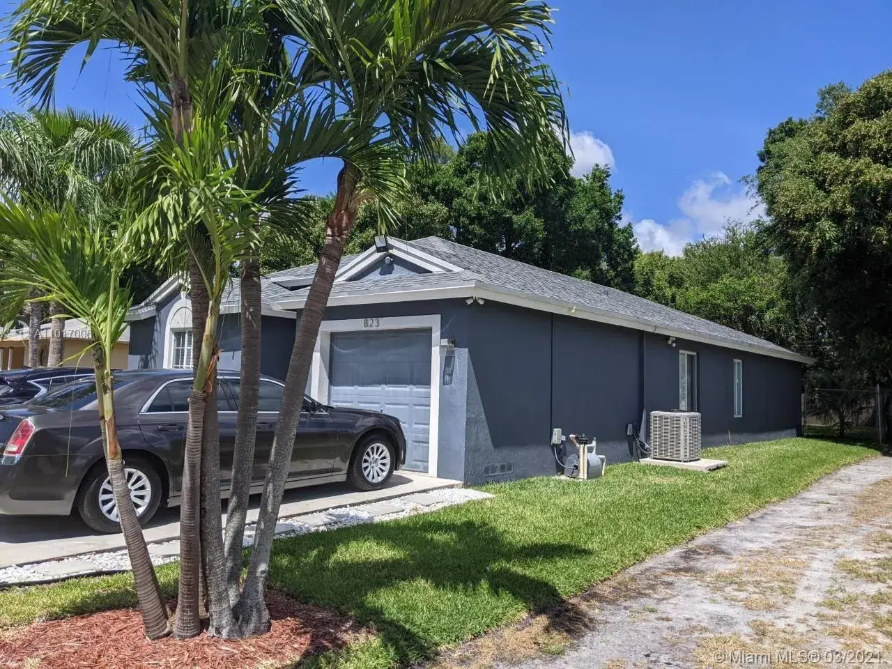 823 NW 2nd St, Fort Lauderdale FL 33311