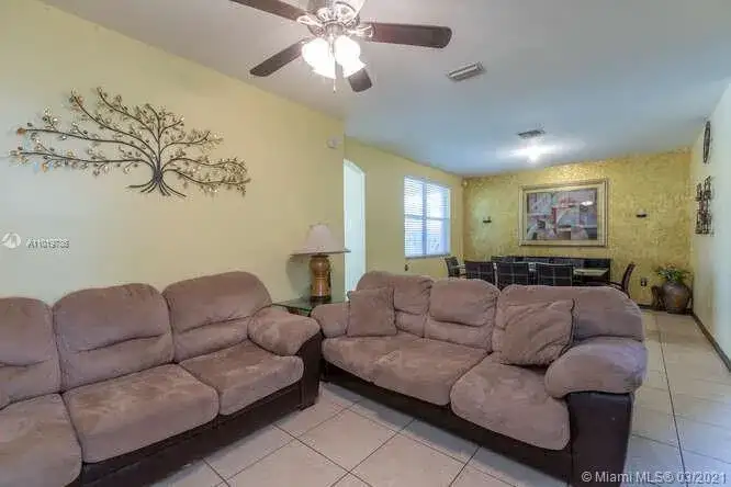 1888 SE 14th St, Homestead FL 33035 photo 3