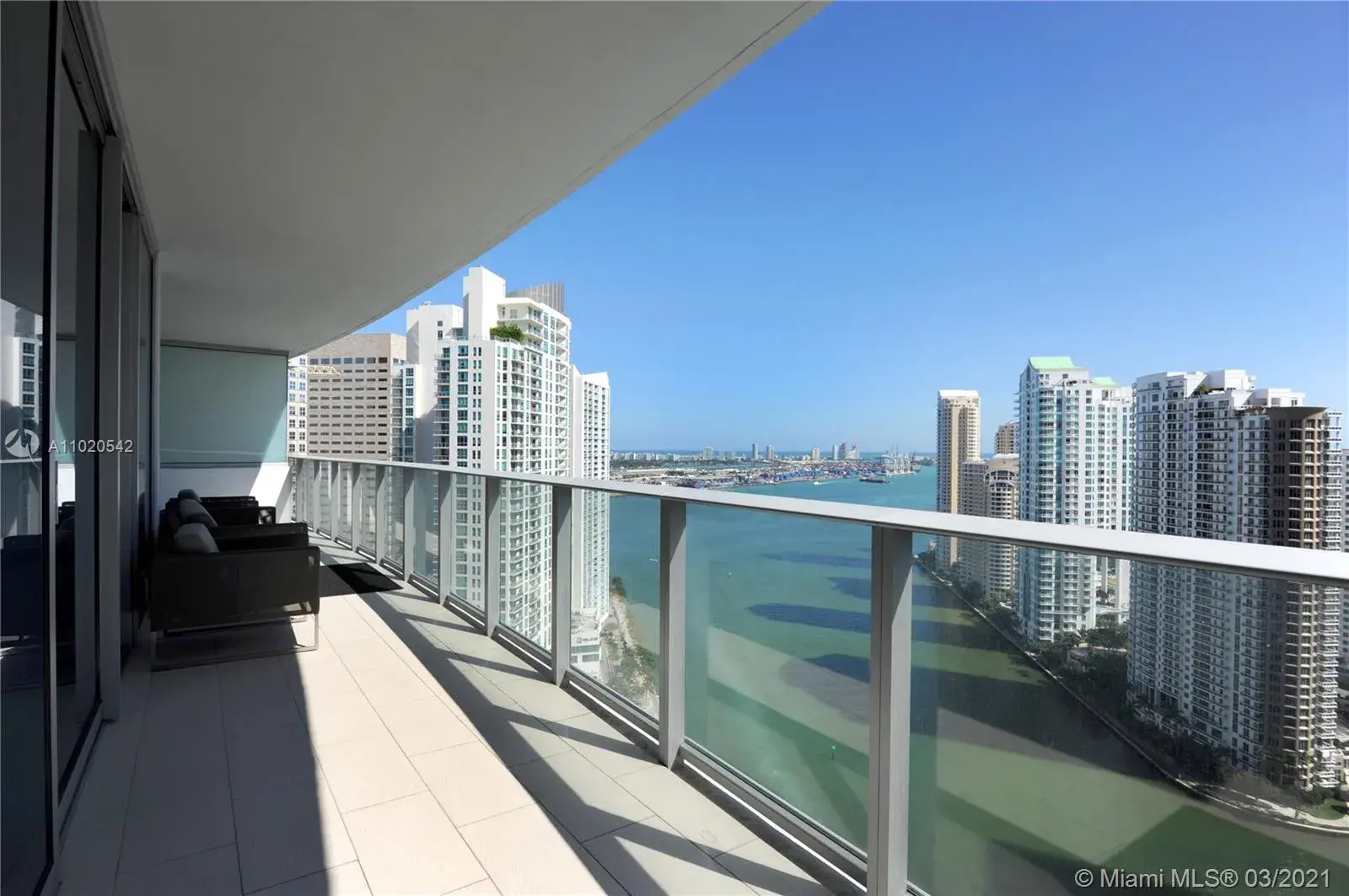 200 Biscayne Boulevard Way # 3307, Miami FL 33131