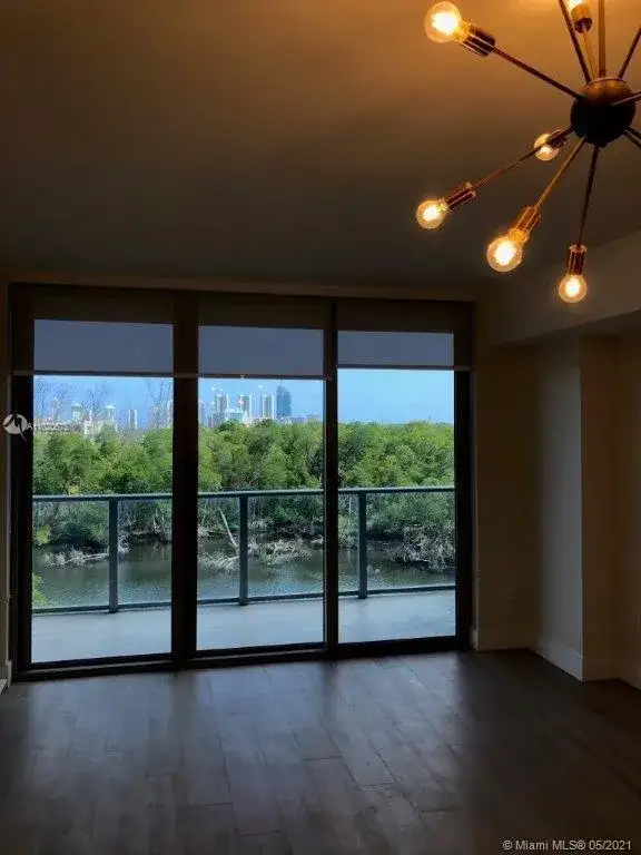 16385 Biscayne Blvd # 519, North Miami Beach FL 33160 photo 4