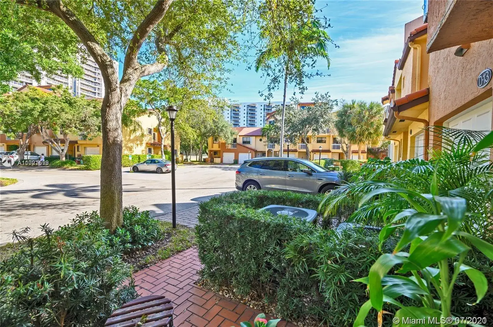 21382 Marina Cove Cir # D, Aventura FL 33180 photo 3