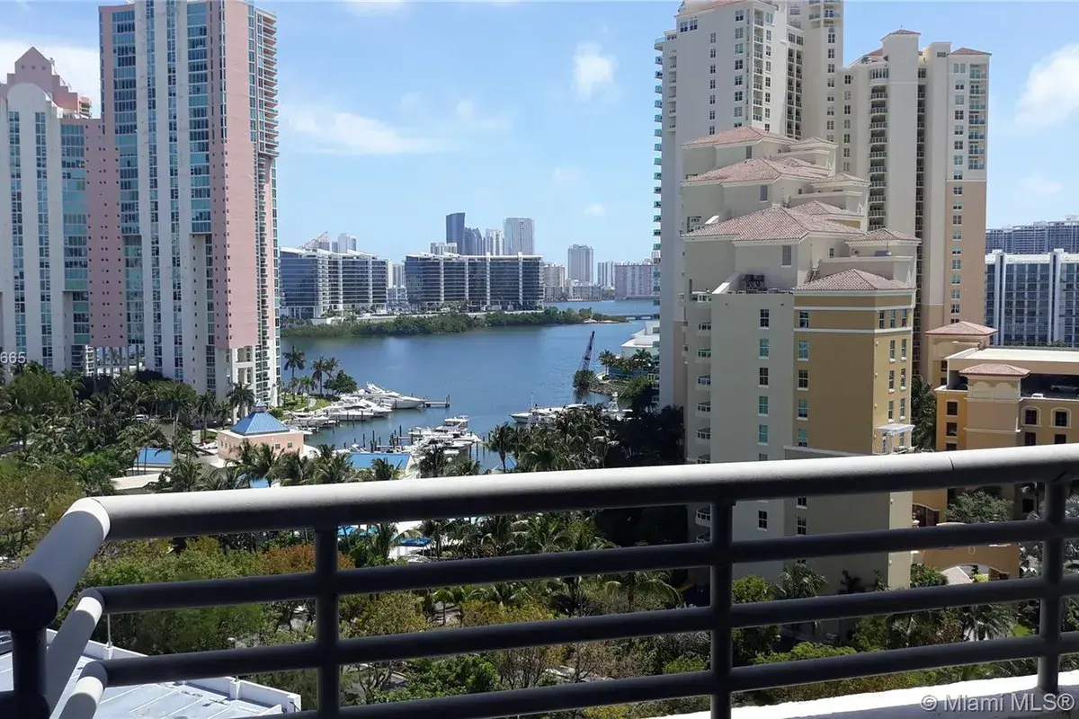 3300 NE 191st St # 1518, Aventura FL 33180