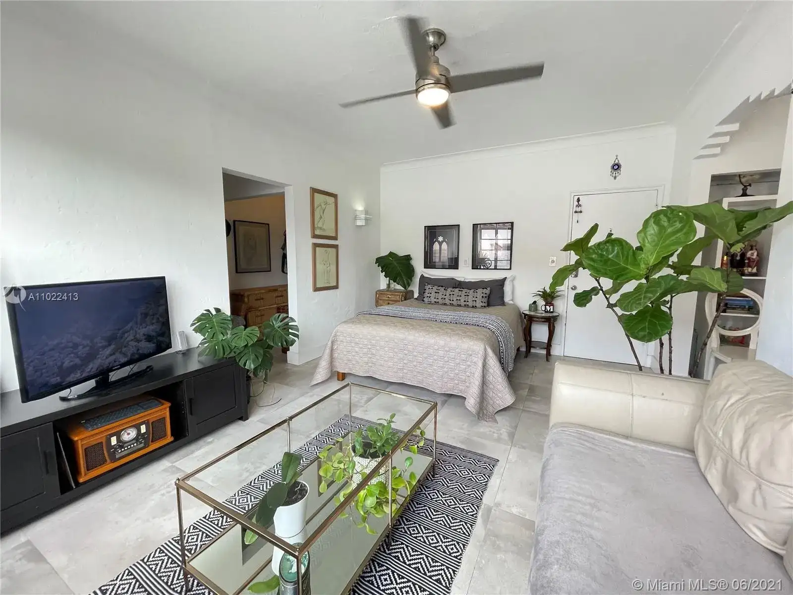 1611 Euclid Ave # 11, Miami Beach FL 33139 photo 2
