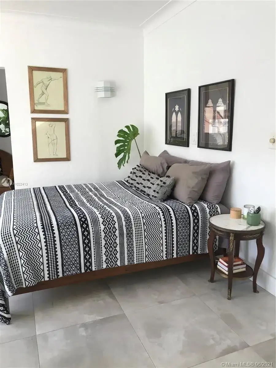 1611 Euclid Ave # 11, Miami Beach FL 33139 photo 3