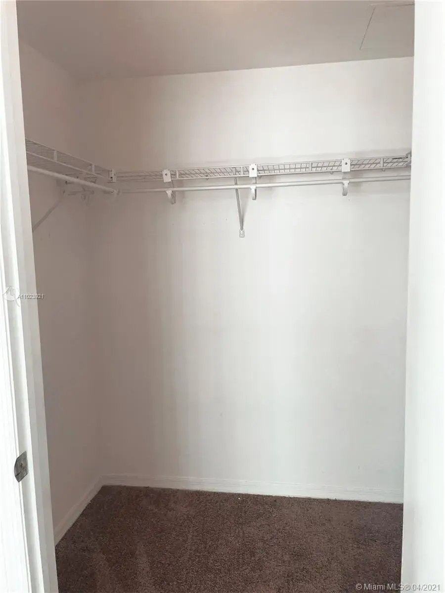 500 Brickell Ave # 2310, Miami FL 33131