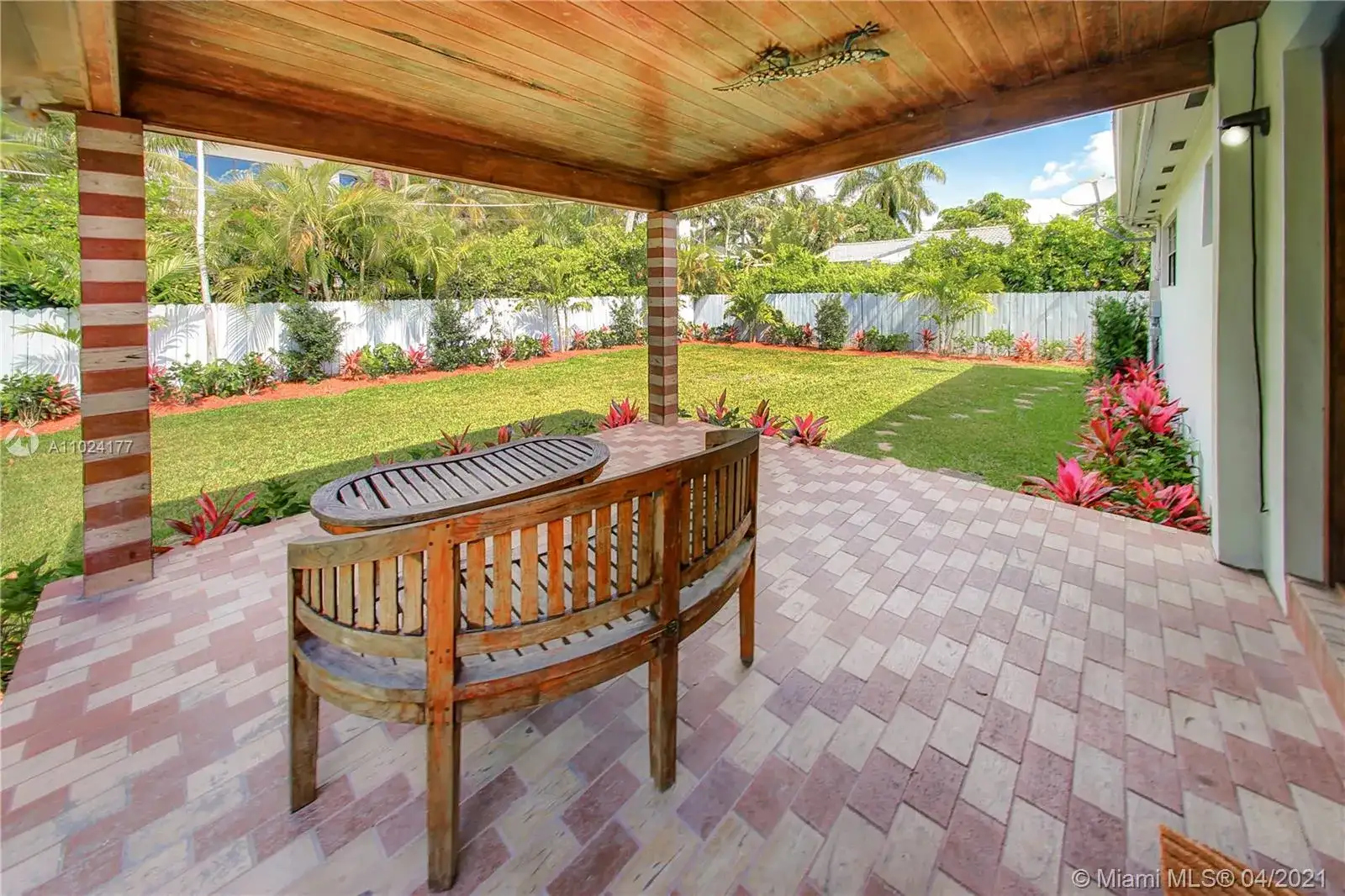 118 E 3rd Ct, Miami Beach FL 33139 photo 4
