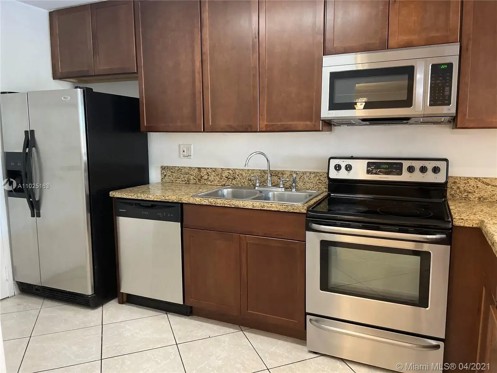 1465 NE 123rd St # 303, North Miami FL 33161 photo 2