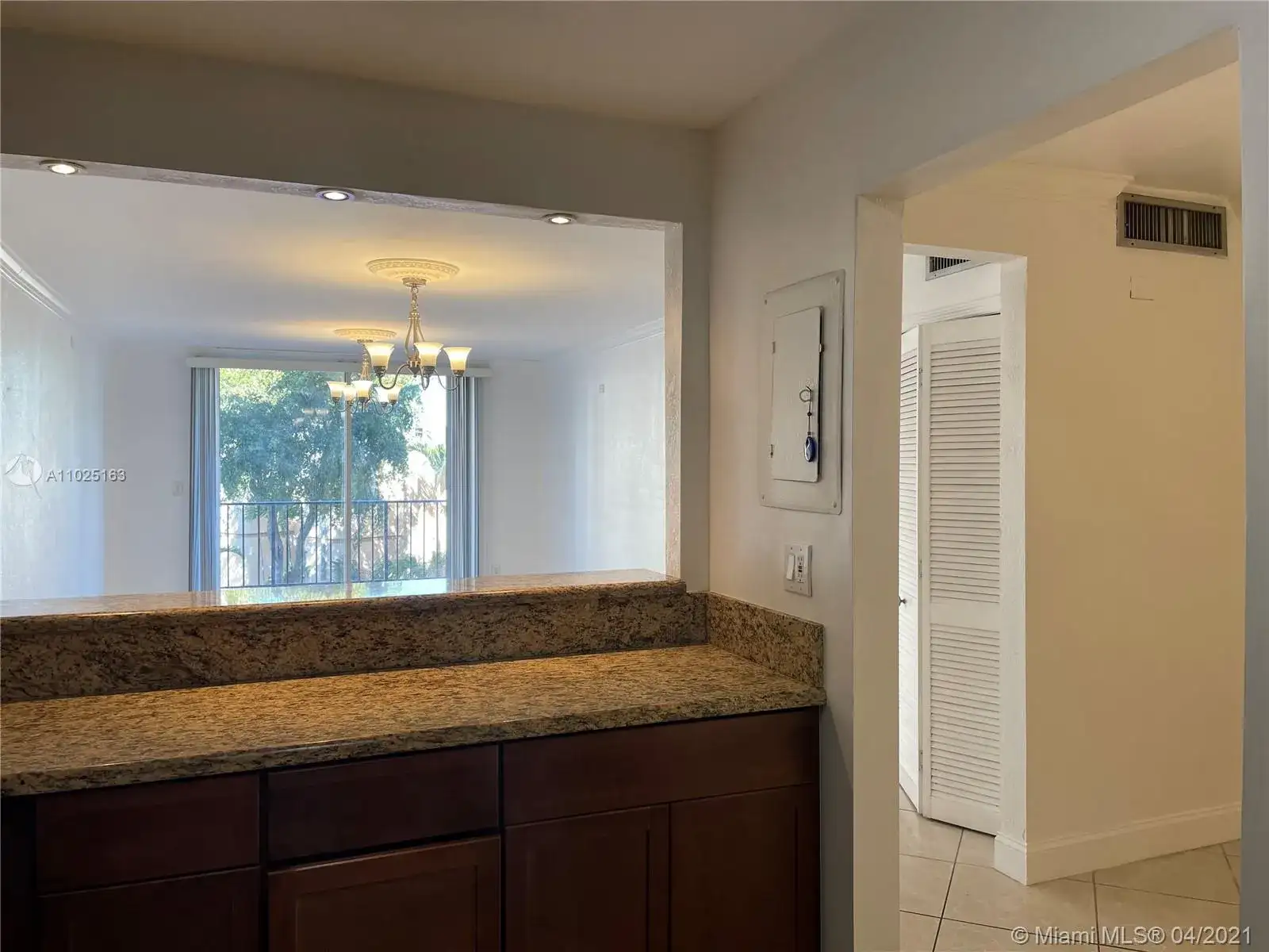 1465 NE 123rd St # 303, North Miami FL 33161 photo 3