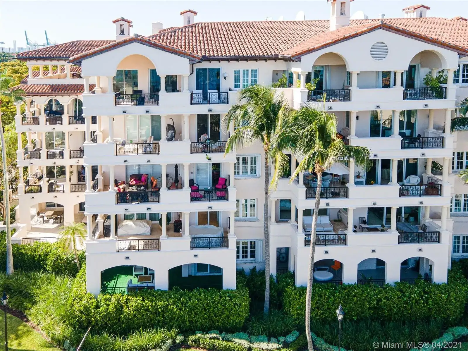 19115 Fisher Island Dr # 19115, Miami Beach FL 33109 photo 2