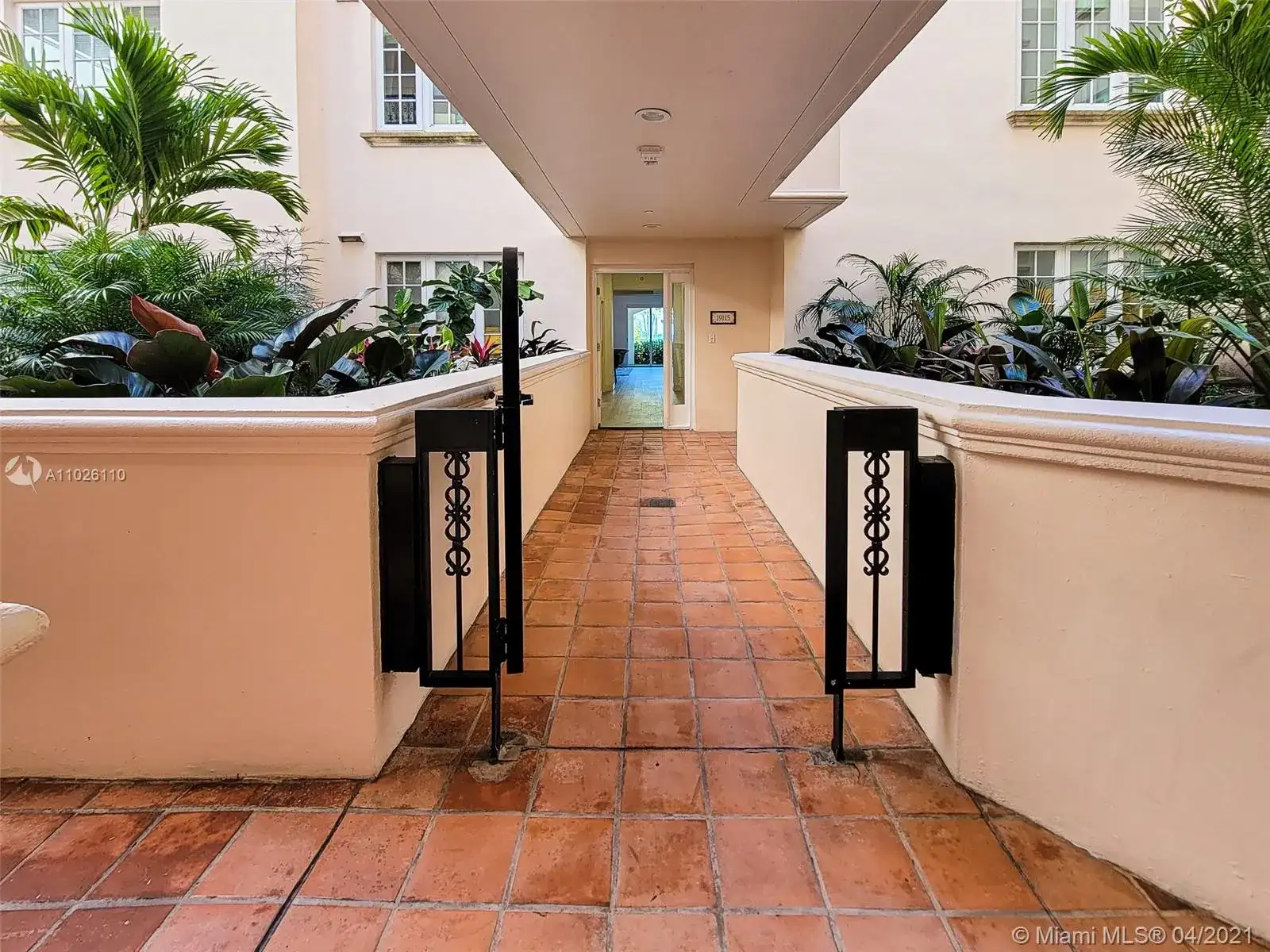 19115 Fisher Island Dr # 19115, Miami Beach FL 33109 photo 4