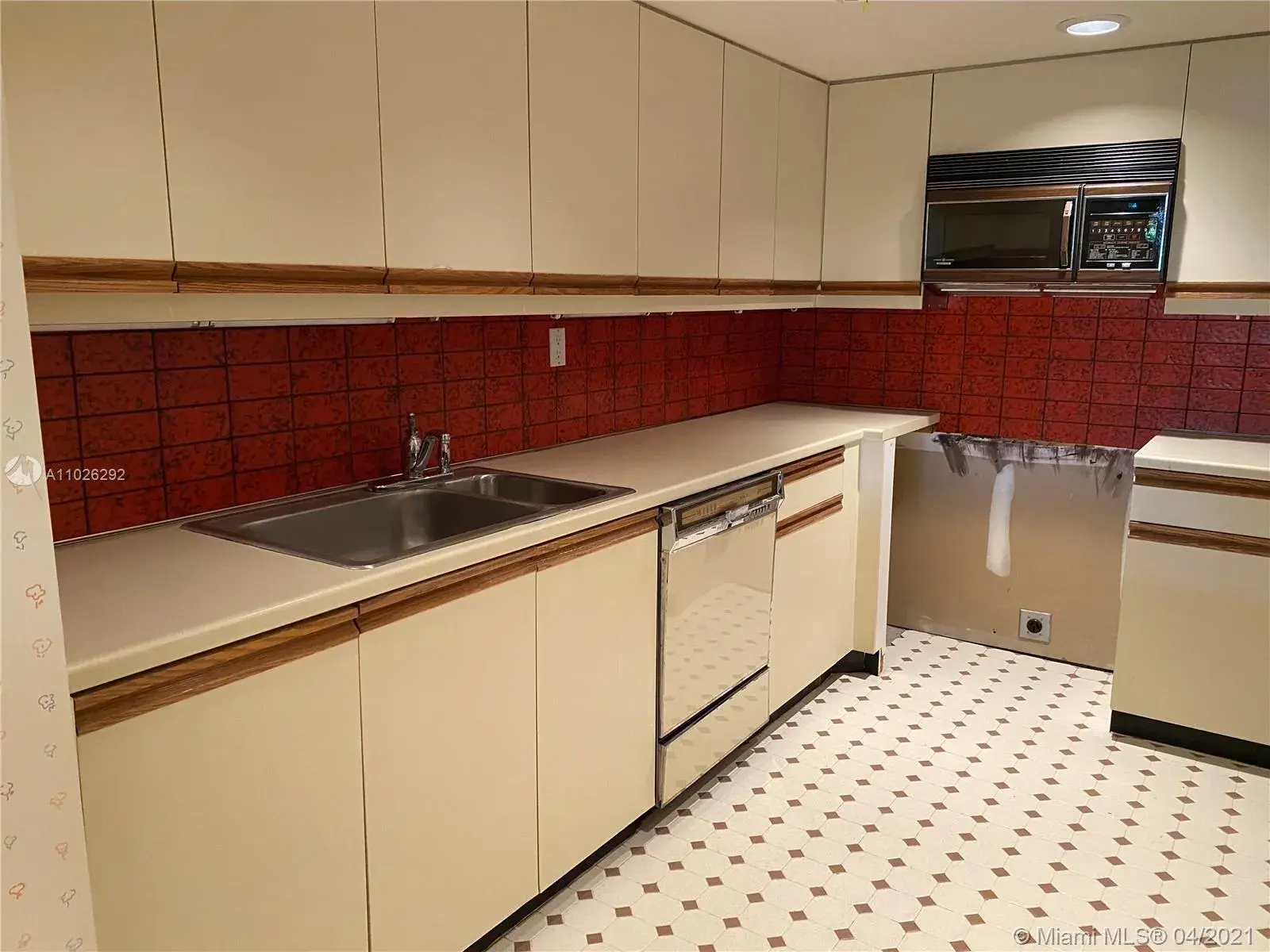 2600 Cardena St # 11, Coral Gables FL 33134