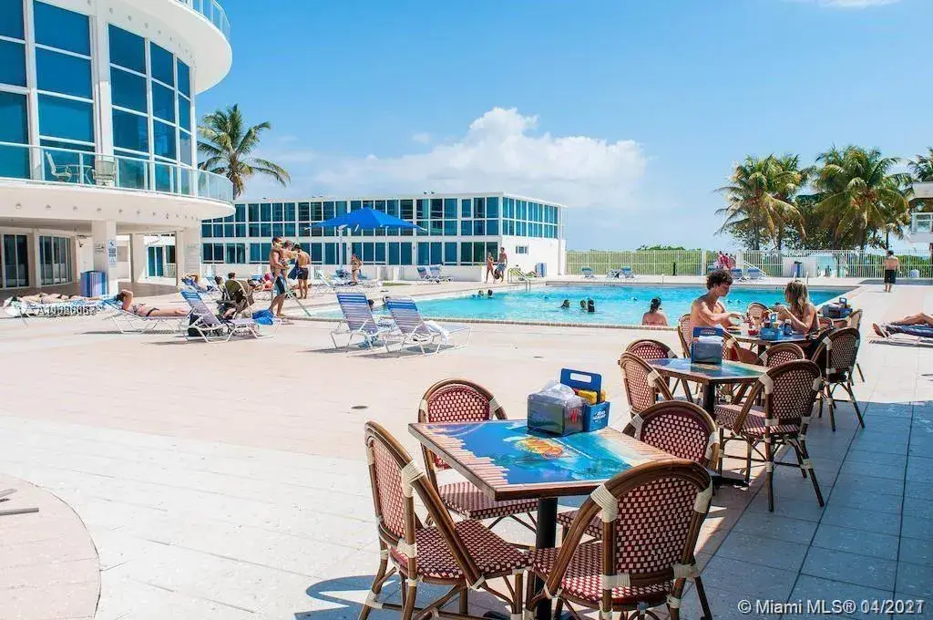 5445 Collins Ave # 402, Miami Beach FL 33140