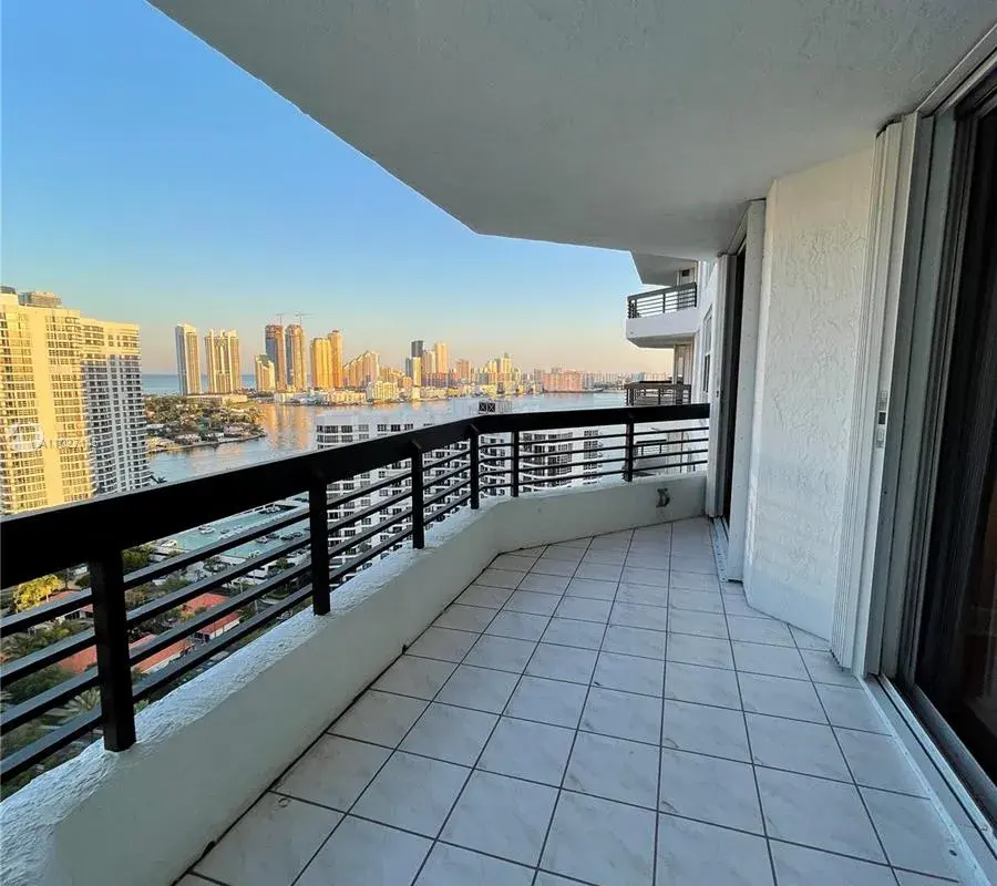 3500 Mystic Pointe Dr # 2507, Aventura FL 33180