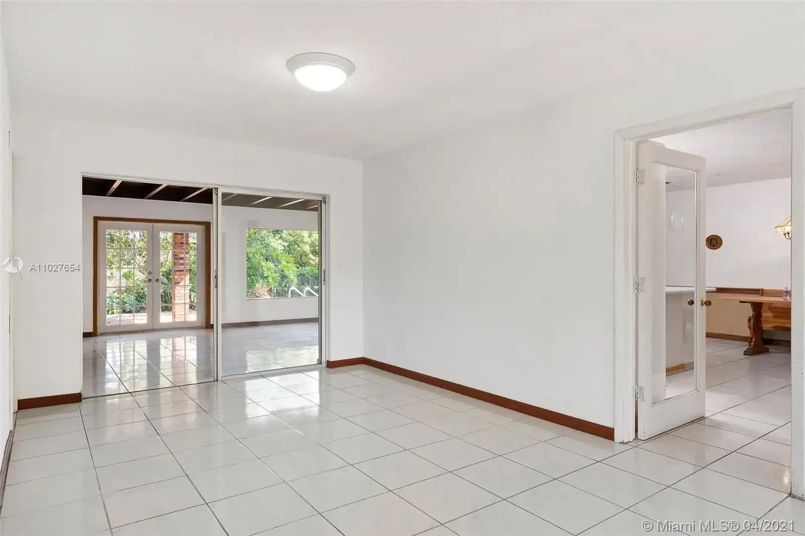 8445 SW 158th St, Palmetto Bay FL 33157 photo 4