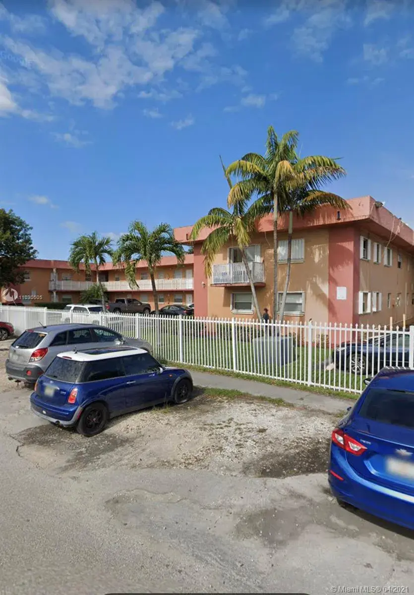 1265 W 24th St # 201, Hialeah FL 33010