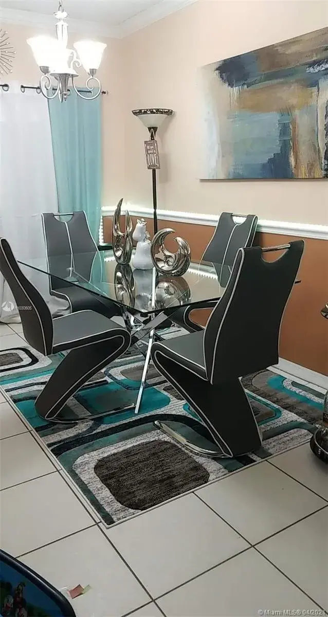 1265 W 24th St # 201, Hialeah FL 33010