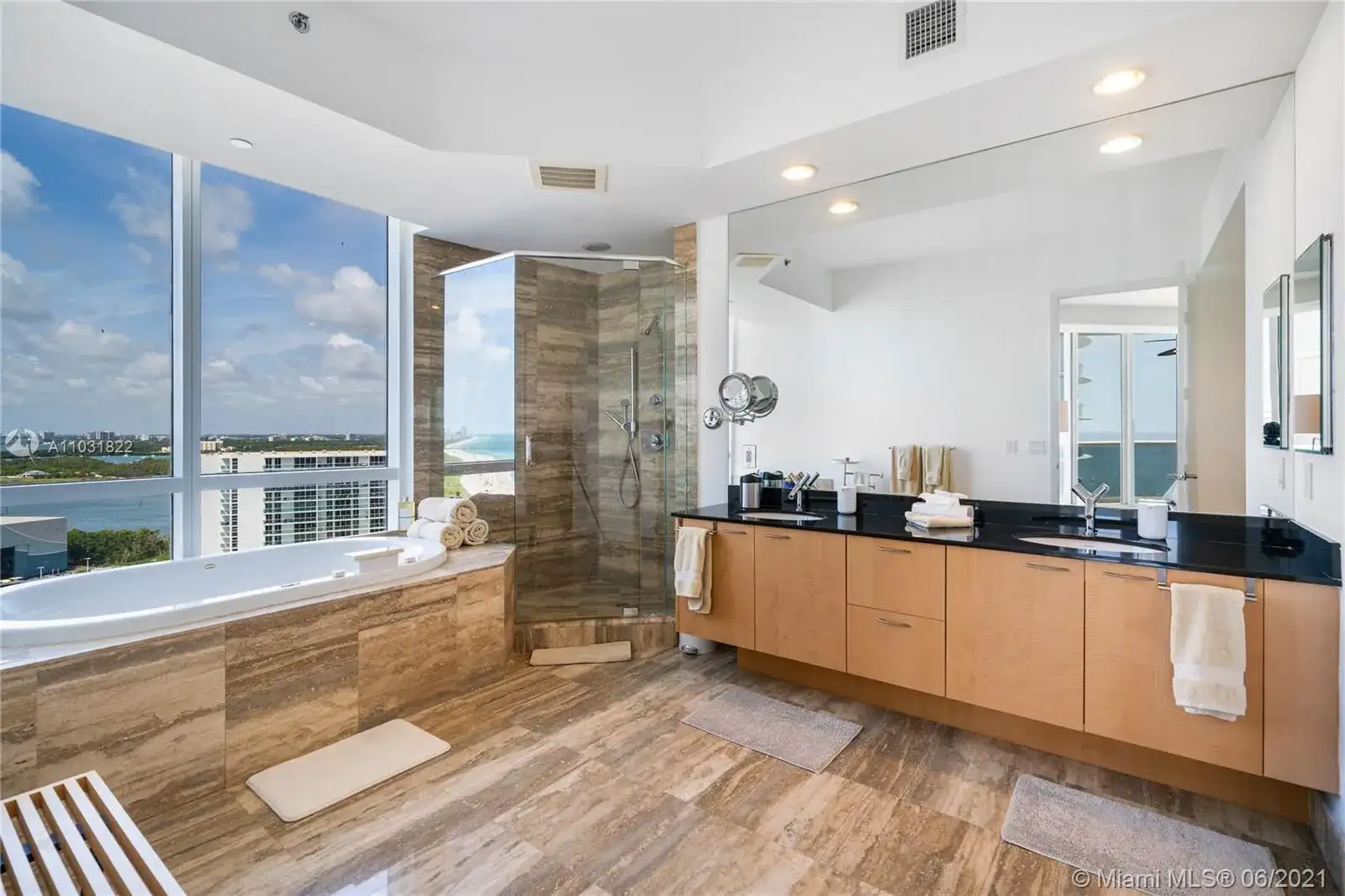 15811 Collins Ave # 2006, Sunny Isles Beach FL 33160 photo 5