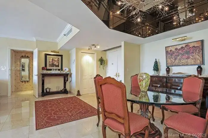 20281 E Country Club Dr # 1412, Aventura FL 33180 photo 2