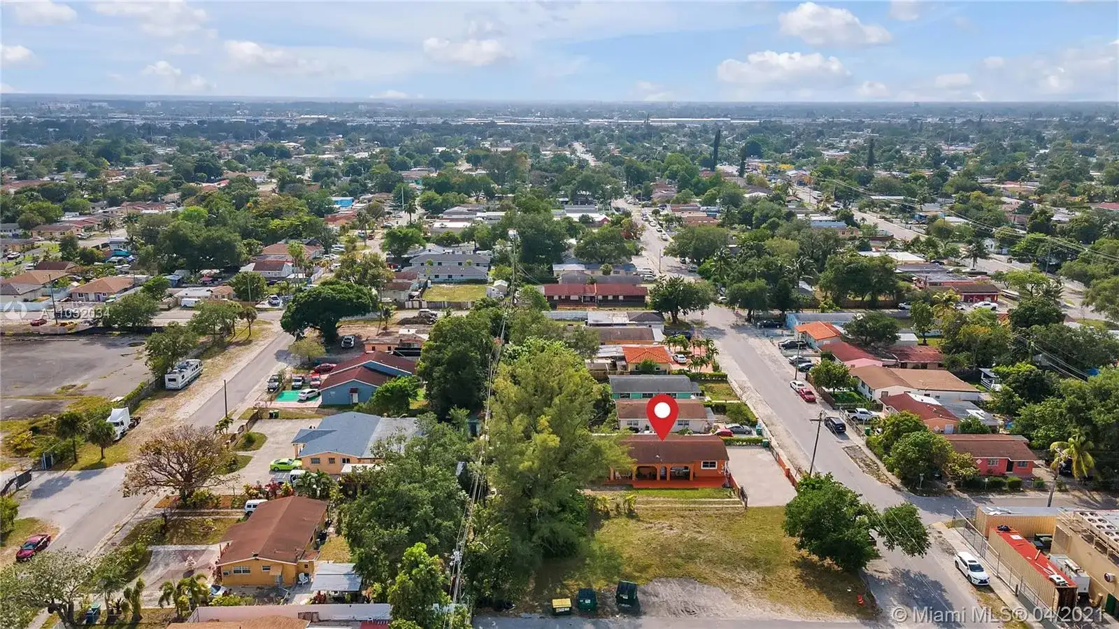 2800 NW 94th St, Miami FL 33147 photo 2