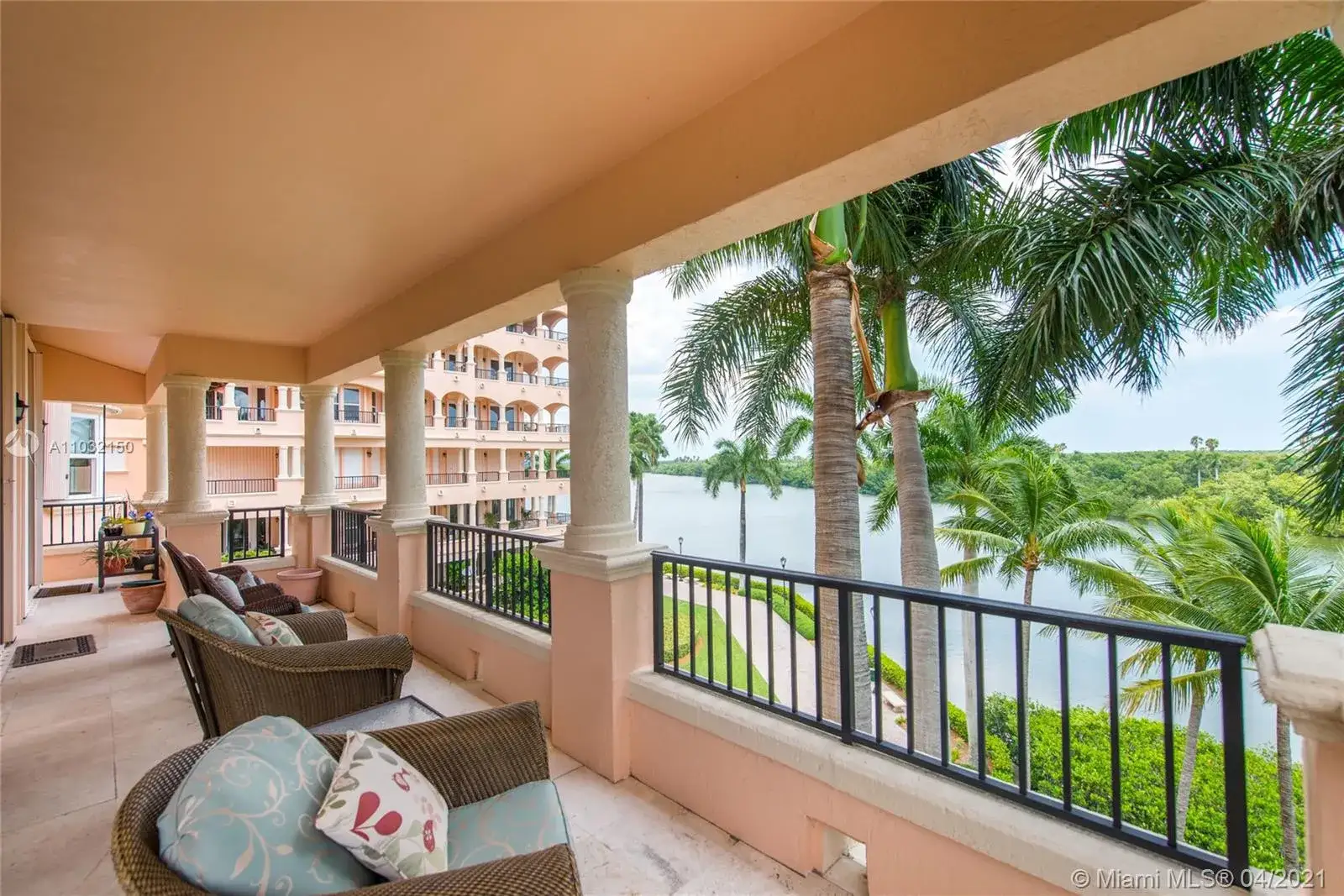 13647 Deering Bay Dr # 132, Coral Gables FL 33158