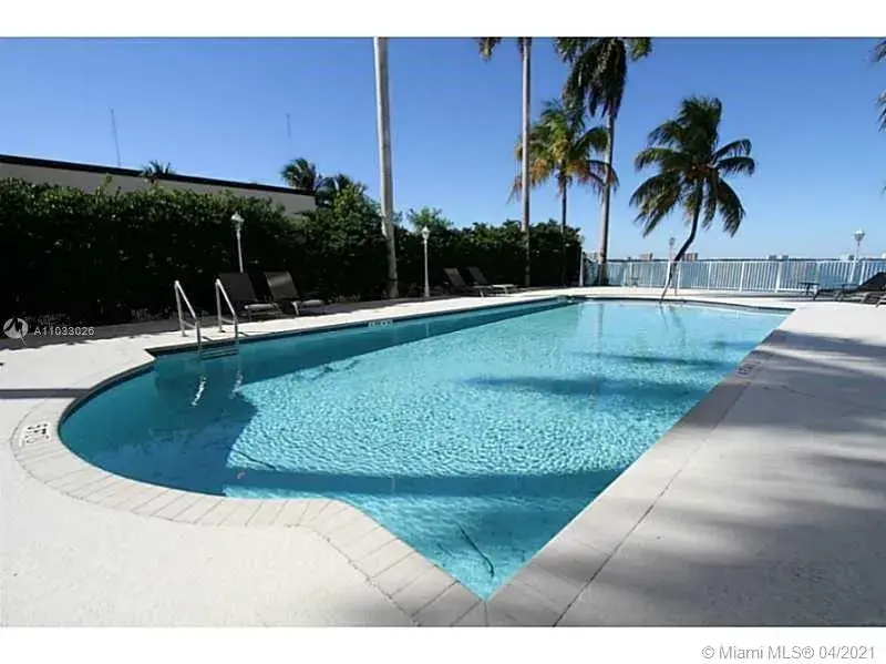 1625 Kennedy Cswy # 1204B, North Bay Village FL 33141