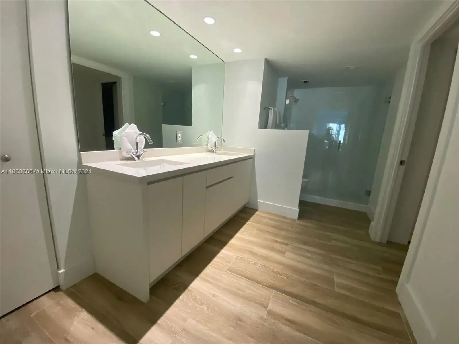 2301 Collins Ave # 703, Miami Beach FL 33139 photo 4