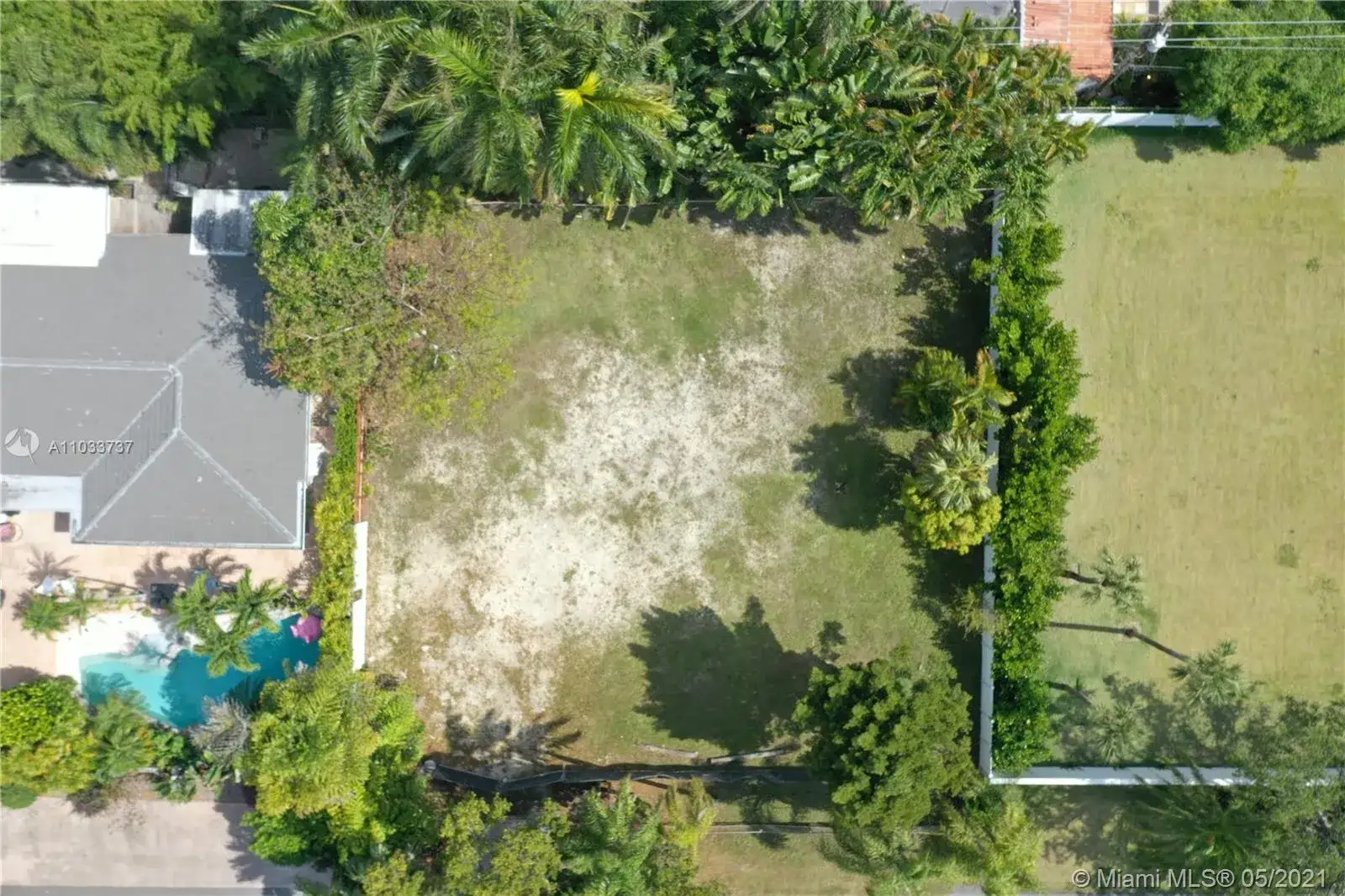 6 bedroom 6 bath Residential for sale at 3605 Battersea Rd, Miami FL 33133