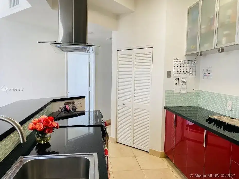 888 Brickell Key Dr # 2611, Miami FL 33131 photo 4