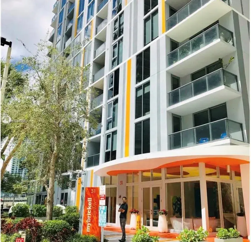 31 SE 6th St # 2206, Miami FL 33131