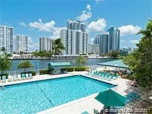 1000 Parkview Dr # 517, Hallandale Beach FL 33009