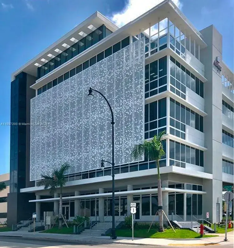N Federal Hwy, Hallandale Beach FL 33009