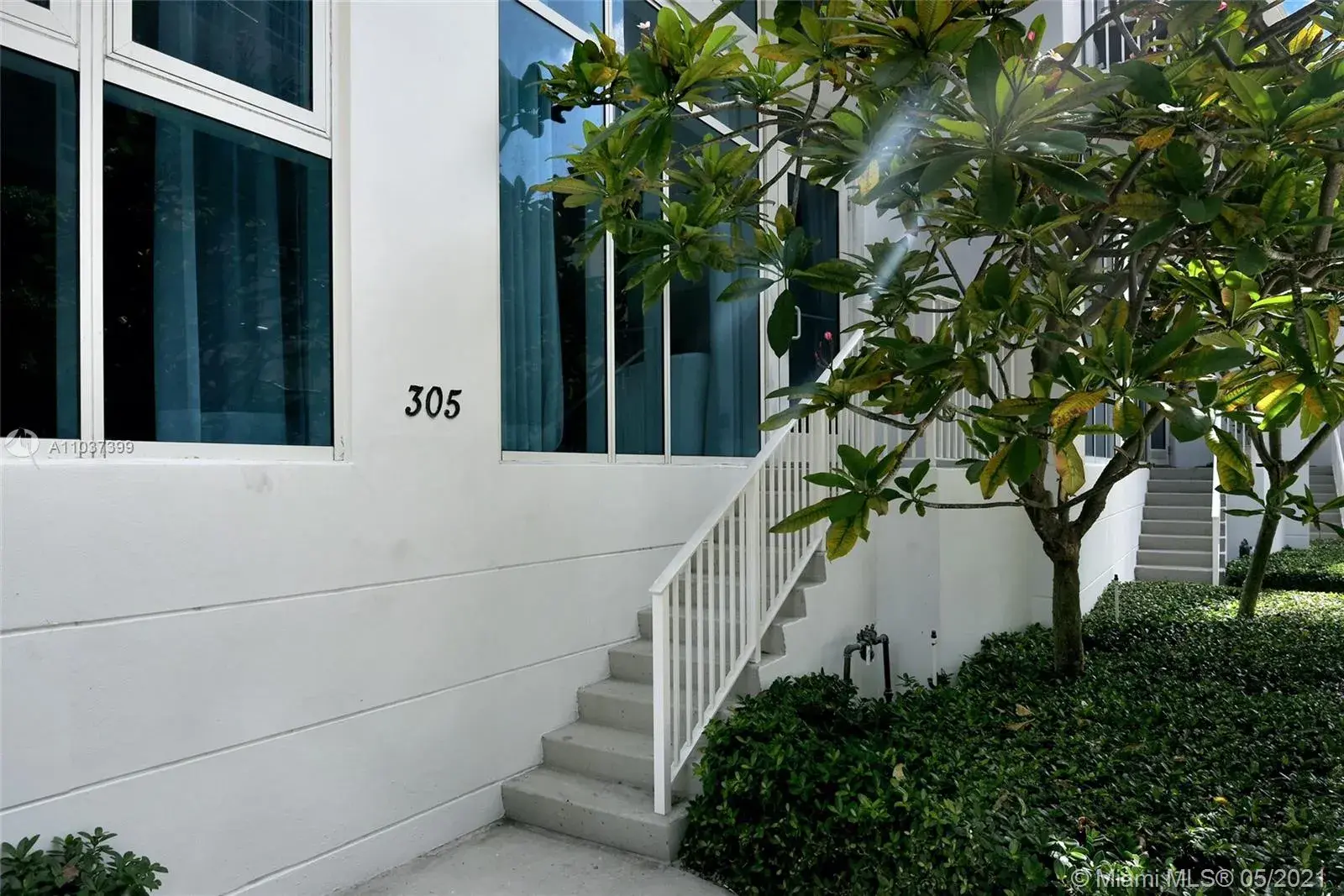 305 NE 20th Ter # 104, Miami FL 33137