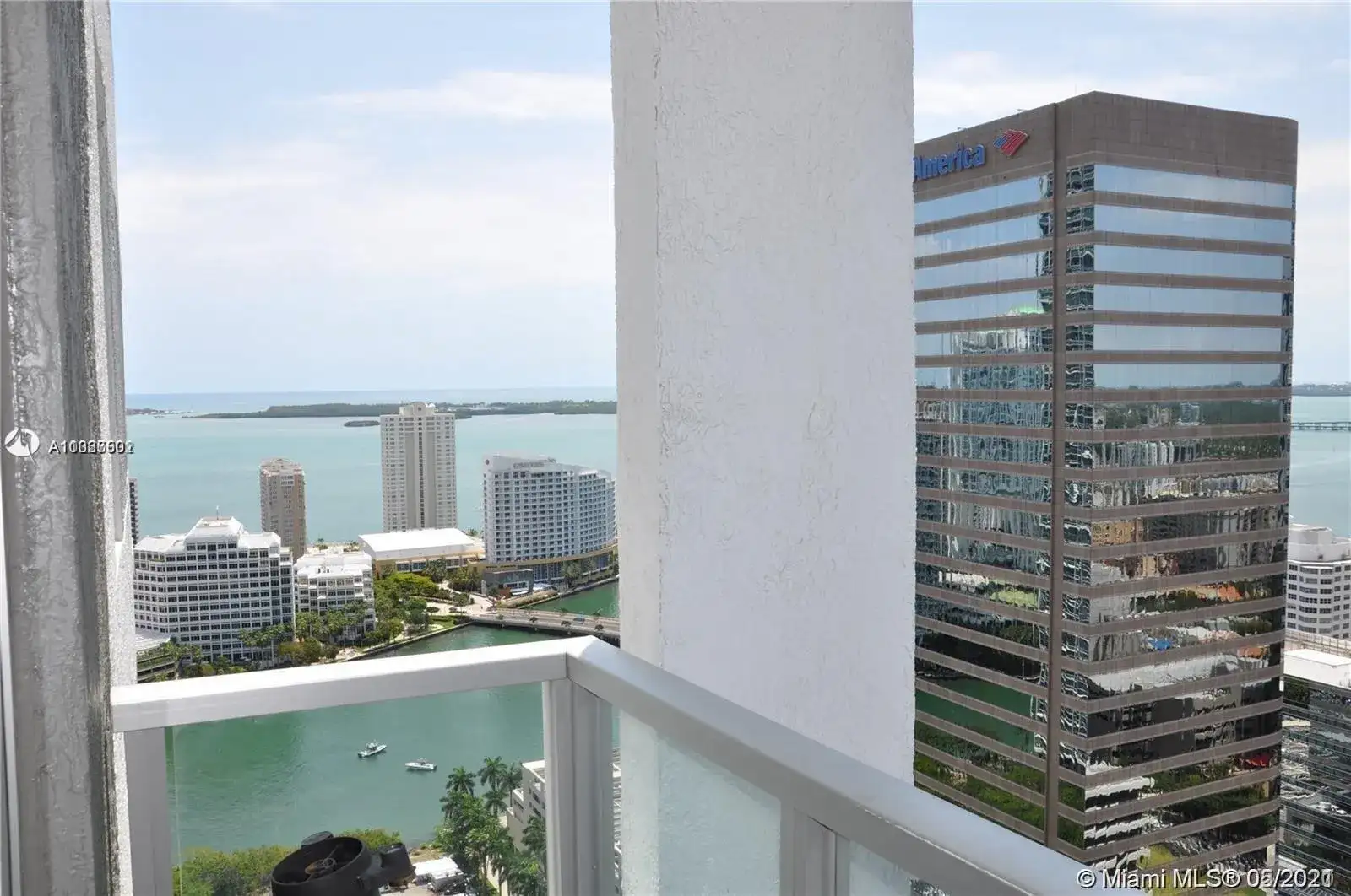 500 Brickell Ave # 3704, Miami FL 33131 photo 4