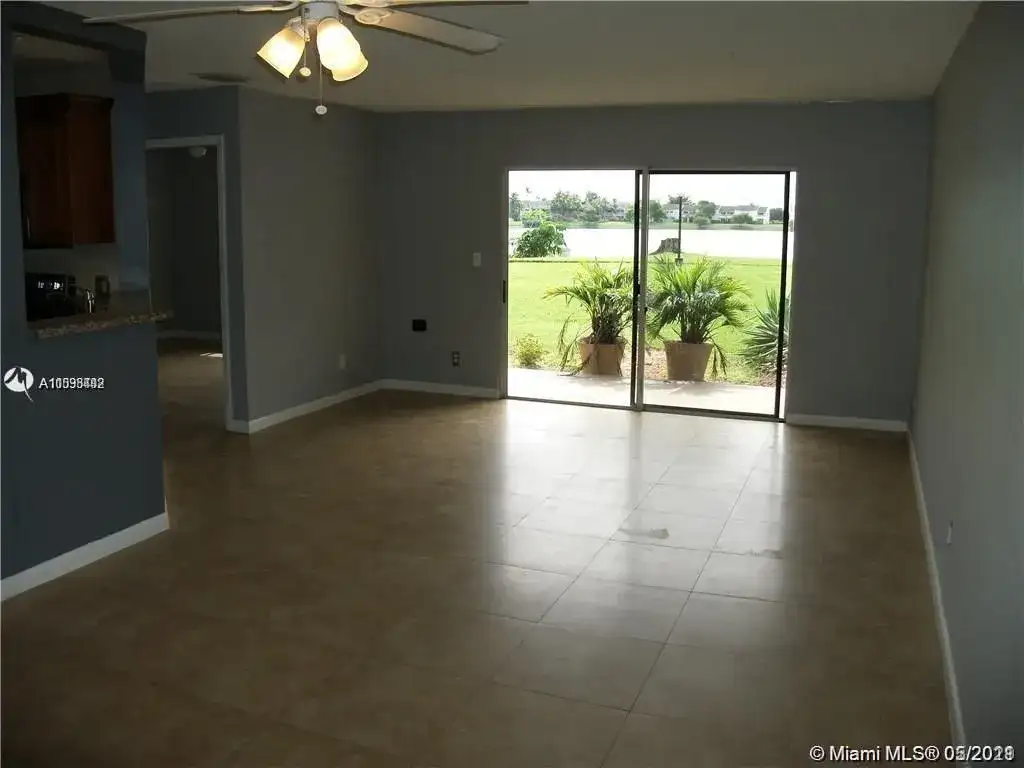 3453 NW 44th St # 107, Oakland Park FL 33309 photo 4