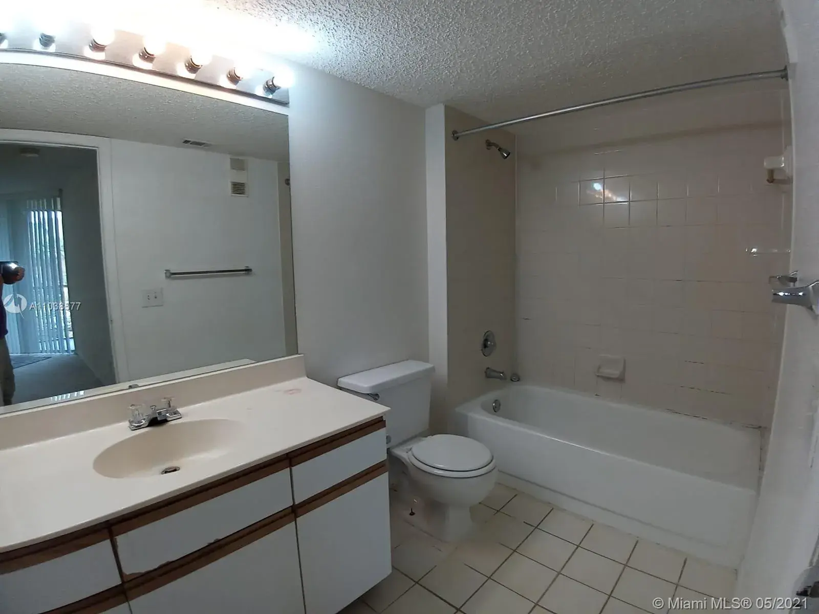 4005 W Mcnab Rd # C207, Pompano Beach FL 33069