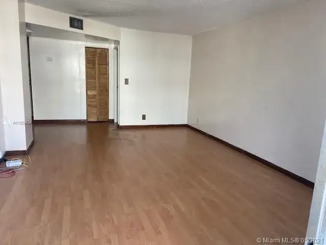 16570 NE 26th Ave # 4D, North Miami Beach FL 33160 photo 2