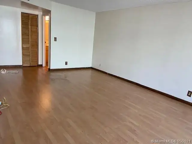 16570 NE 26th Ave # 4D, North Miami Beach FL 33160 photo 4