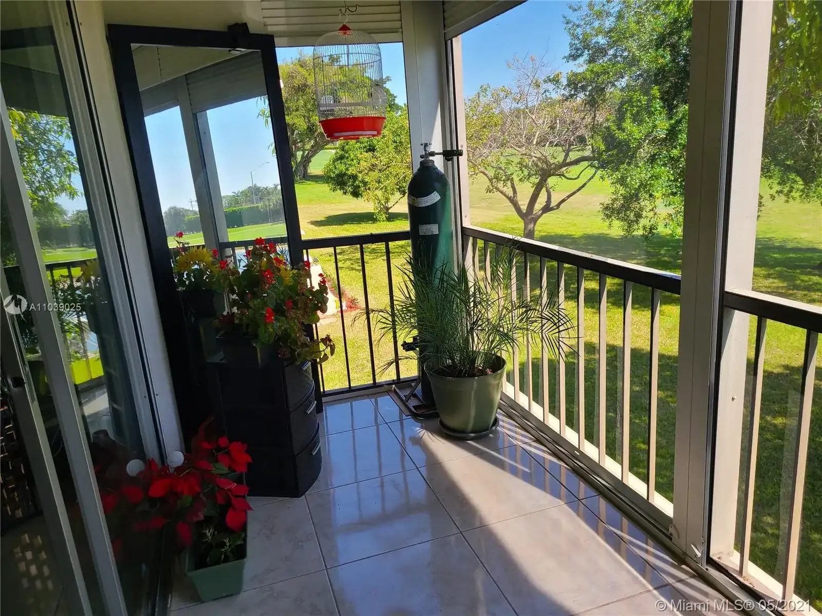 9820 S Hollybrook Lake Dr # 202, Pembroke Pines FL 33025 photo 3
