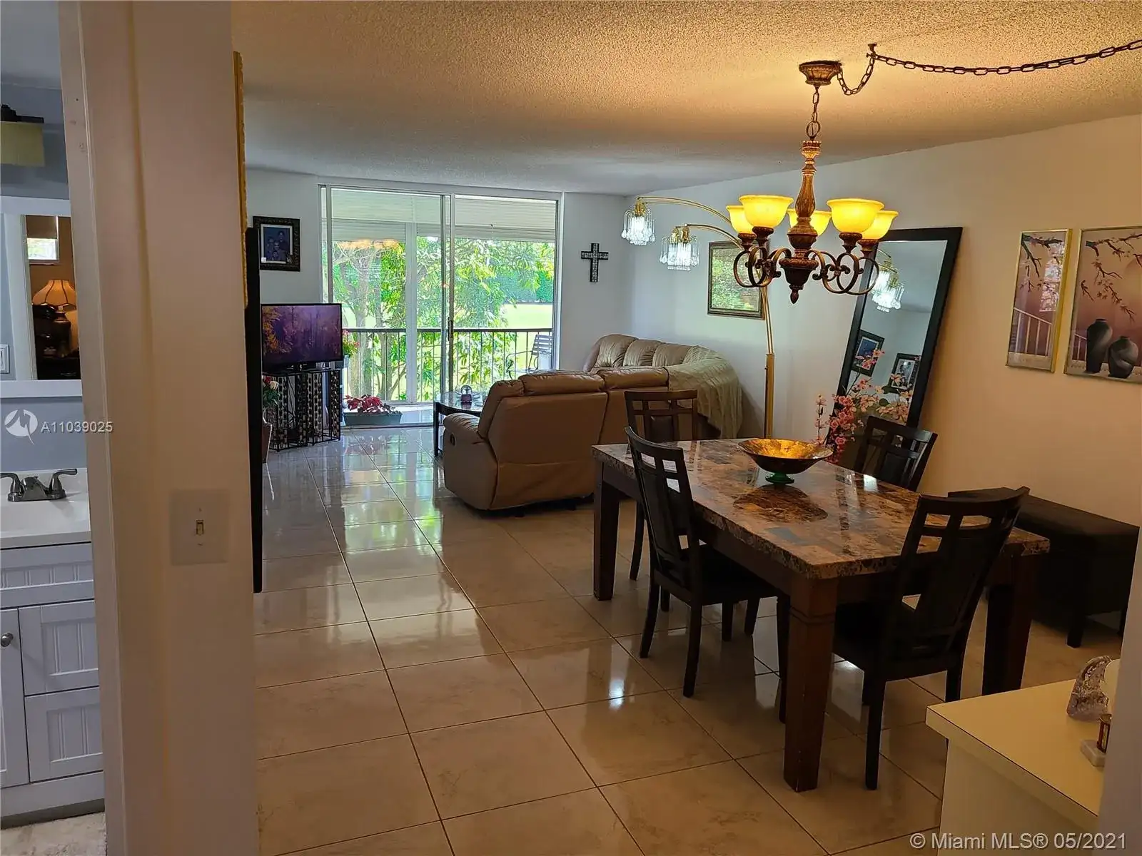9820 S Hollybrook Lake Dr # 202, Pembroke Pines FL 33025 photo 5