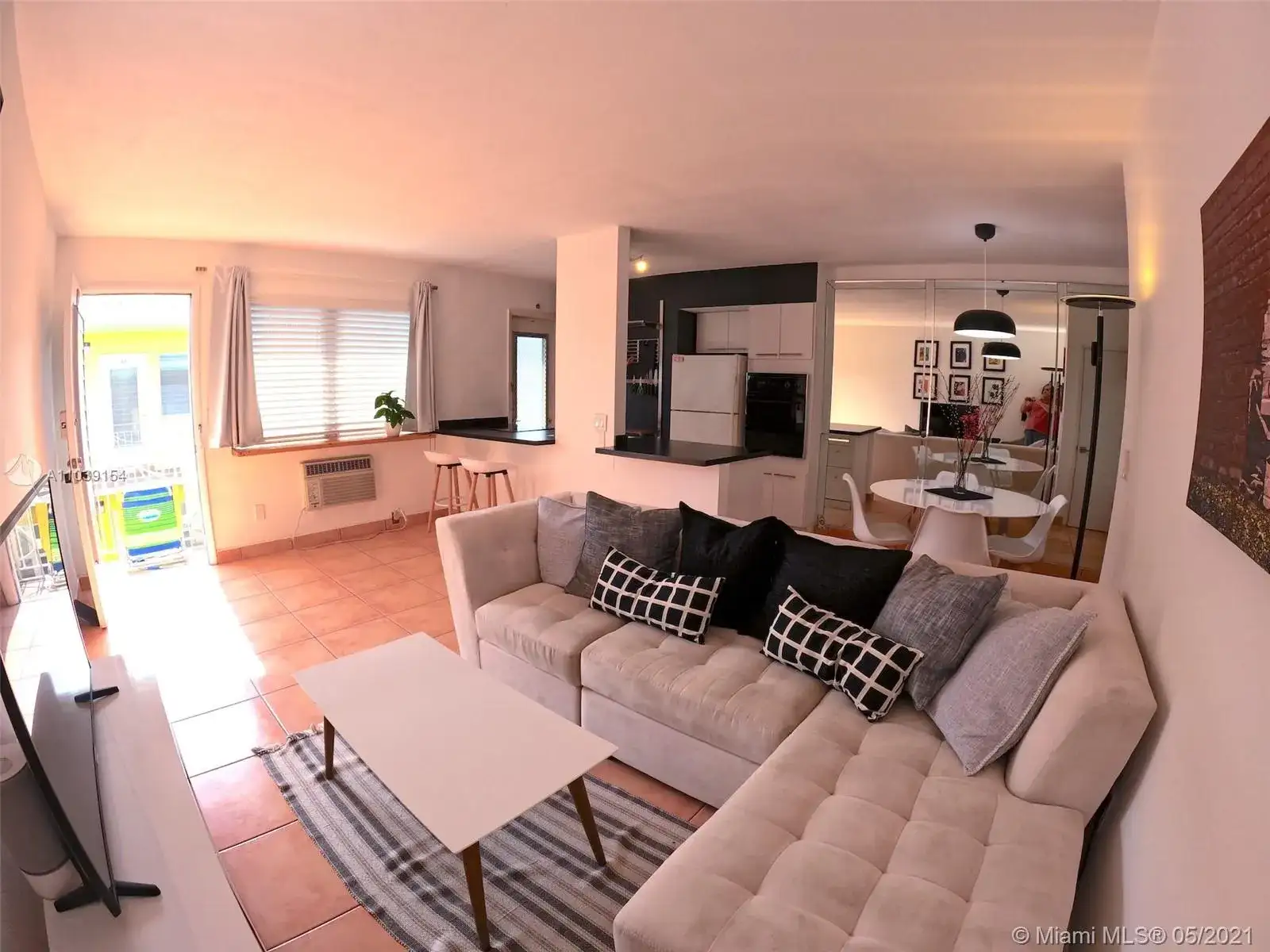 8101 Abbott Ave # 17, Miami Beach FL 33141 photo 2