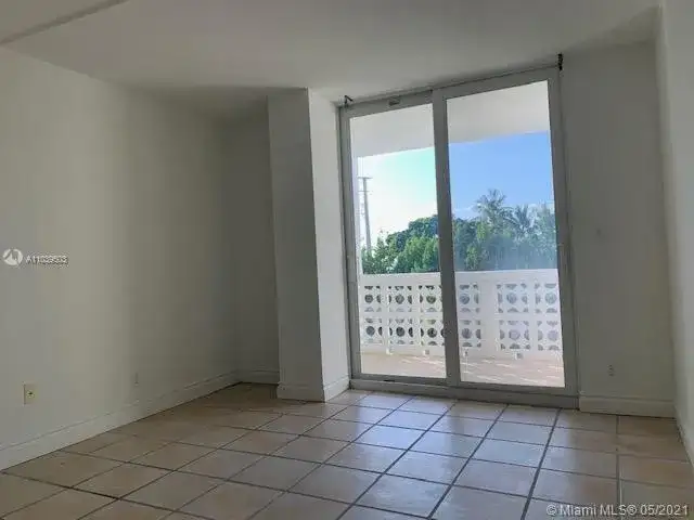 1670 lincoln Ct, Miami Beach FL 33139 photo 5