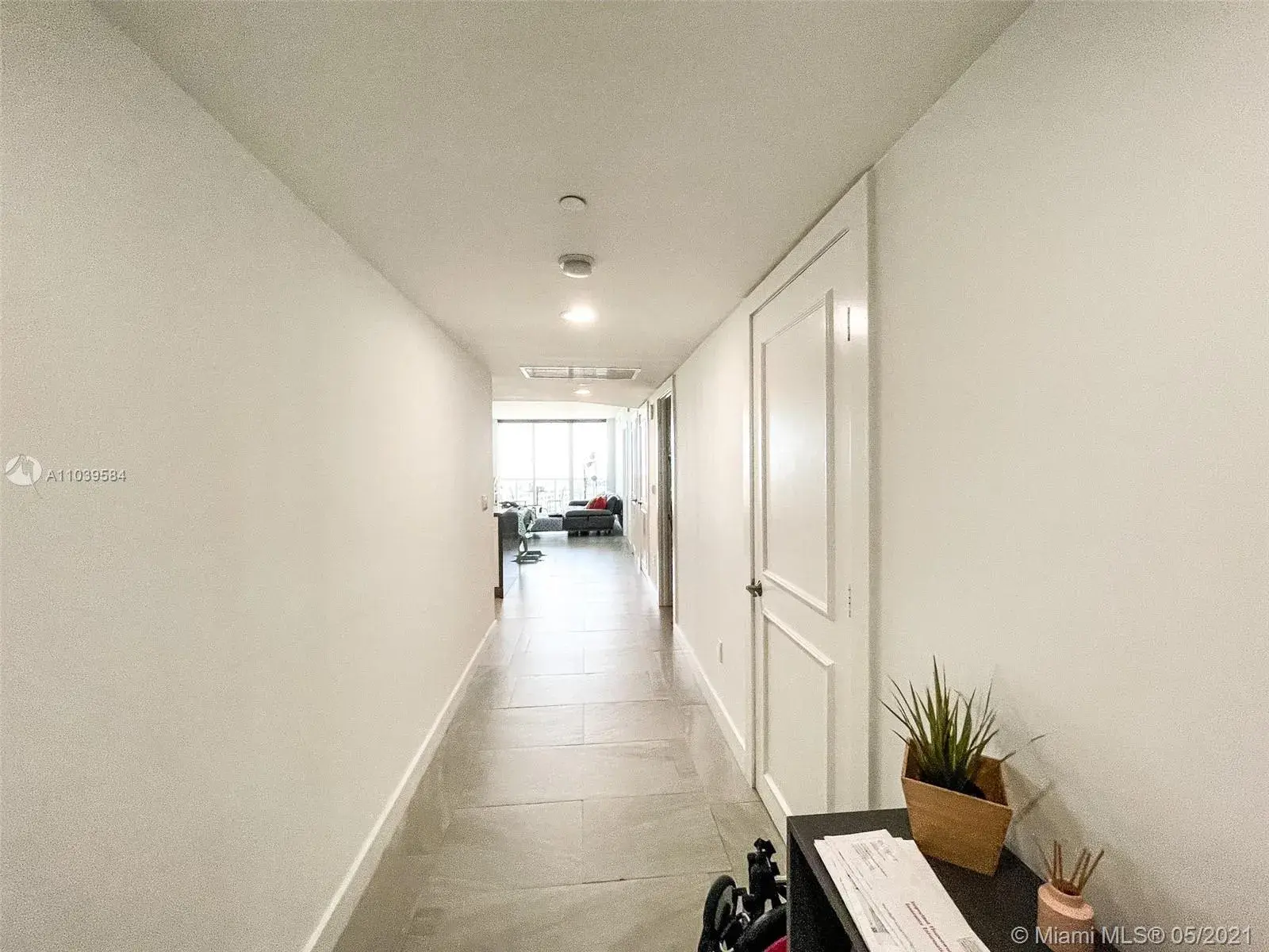 1800 S Ocean Dr # 2208, Hallandale Beach FL 33009