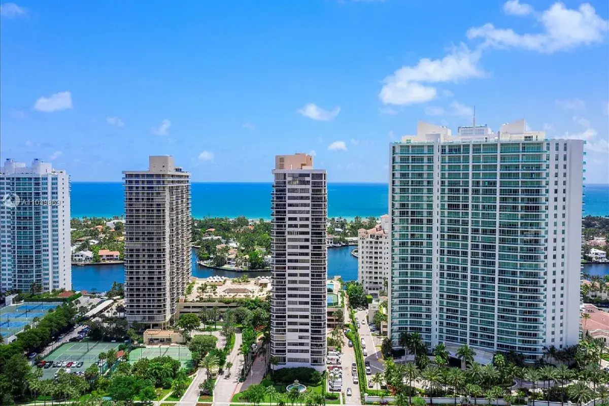 20185 E Country Club Dr # 1502, Aventura FL 33180