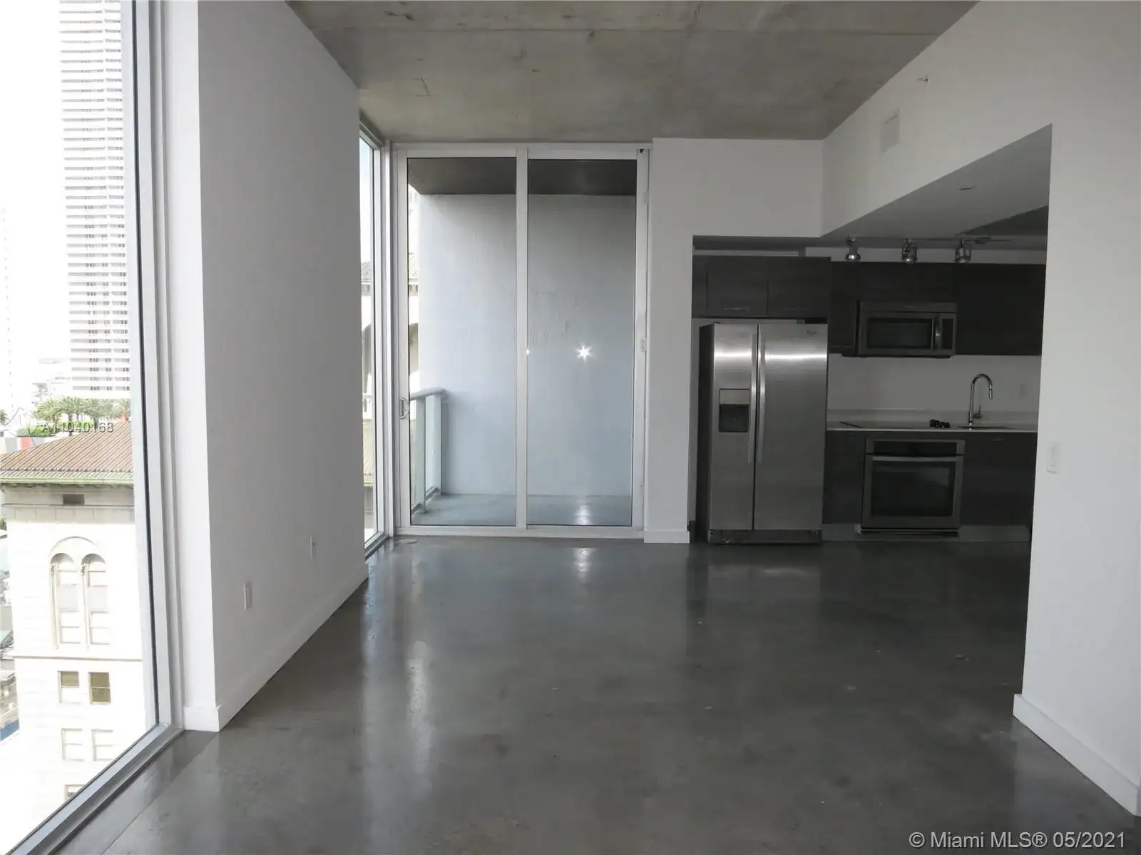 151 SE 1 St # 1704, Miami FL 33131 photo 5