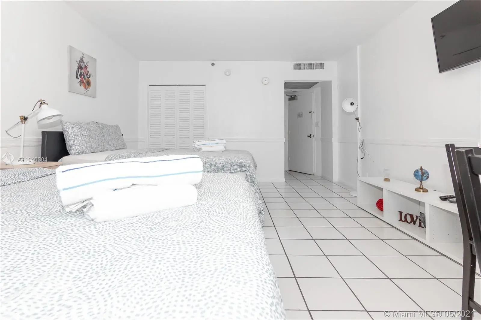 5445 Collins Ave # 1518, Miami Beach FL 33140