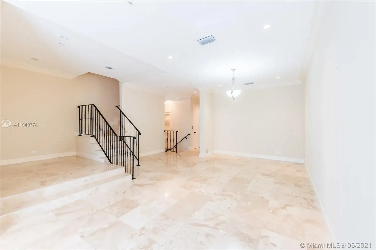 7430 SW 56th Ct, Miami FL 33143 photo 3