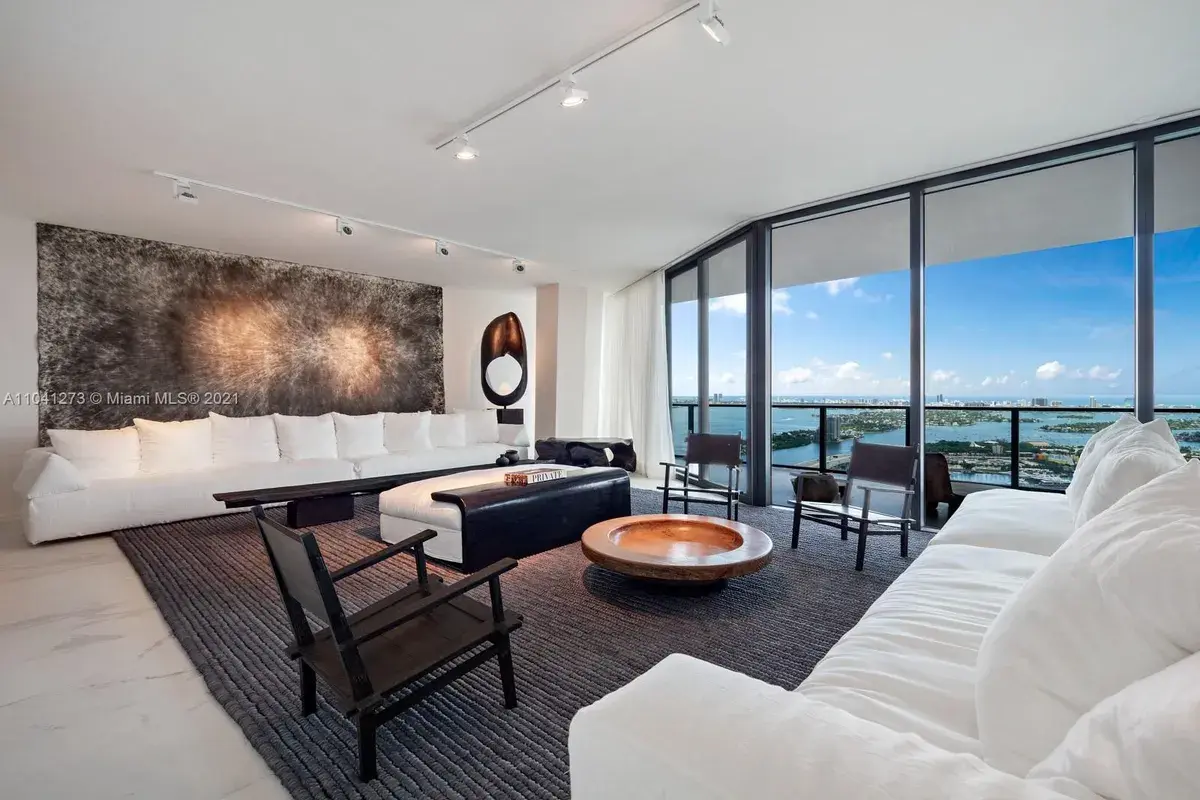 1000 Biscayne Blvd # 4401, Miami FL 33132